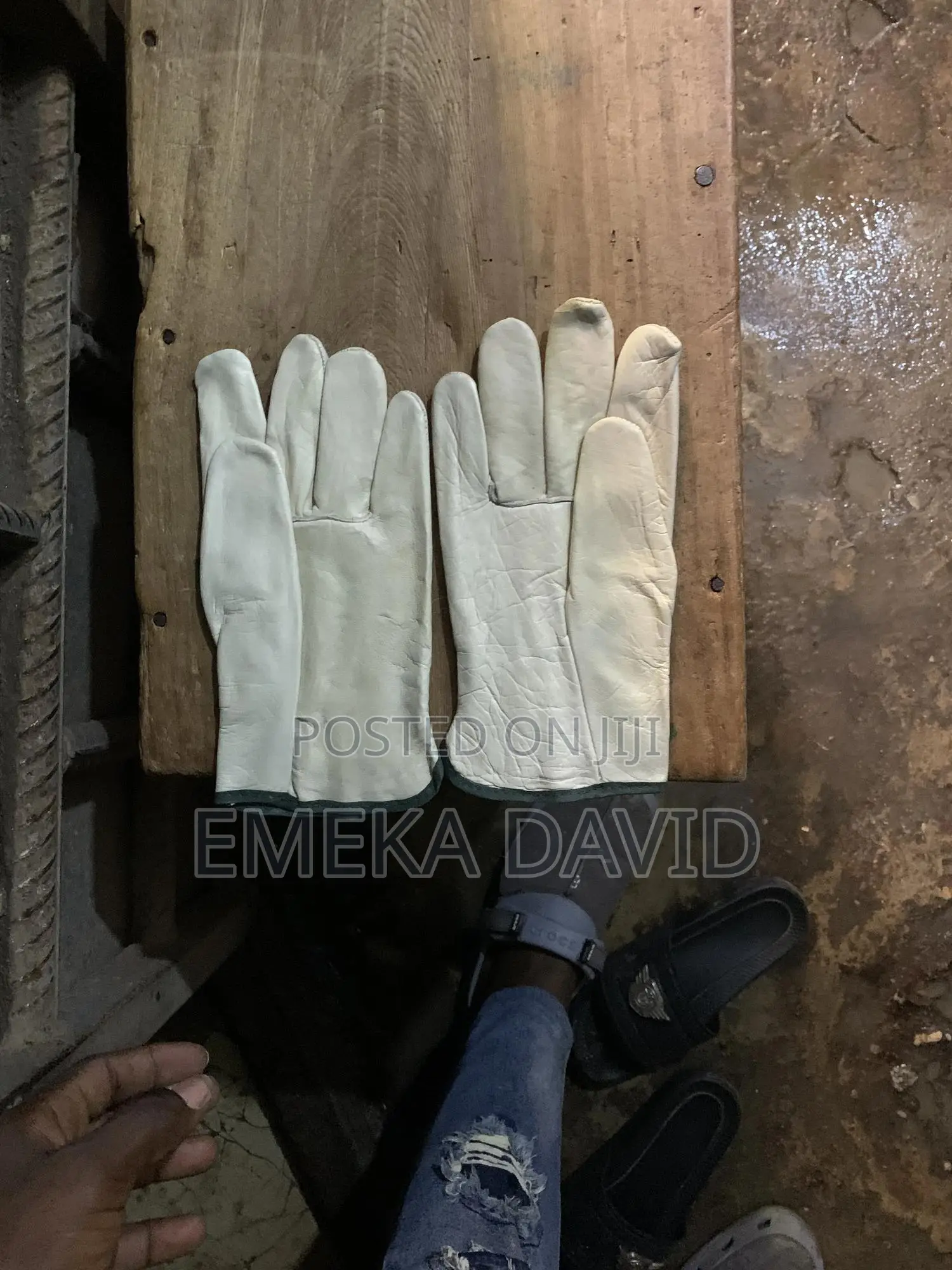 Argon Hand Gloves