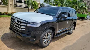 New Toyota Land Cruiser 2025 Black