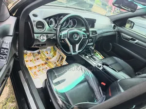 Mercedes-Benz C300 2014 Black