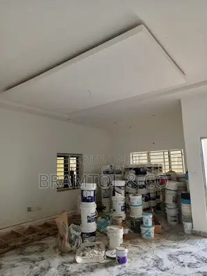 5bdrm Townhouse / Terrace in Wuye for rent