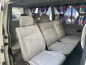 Volkswagen Transporter 2005 White