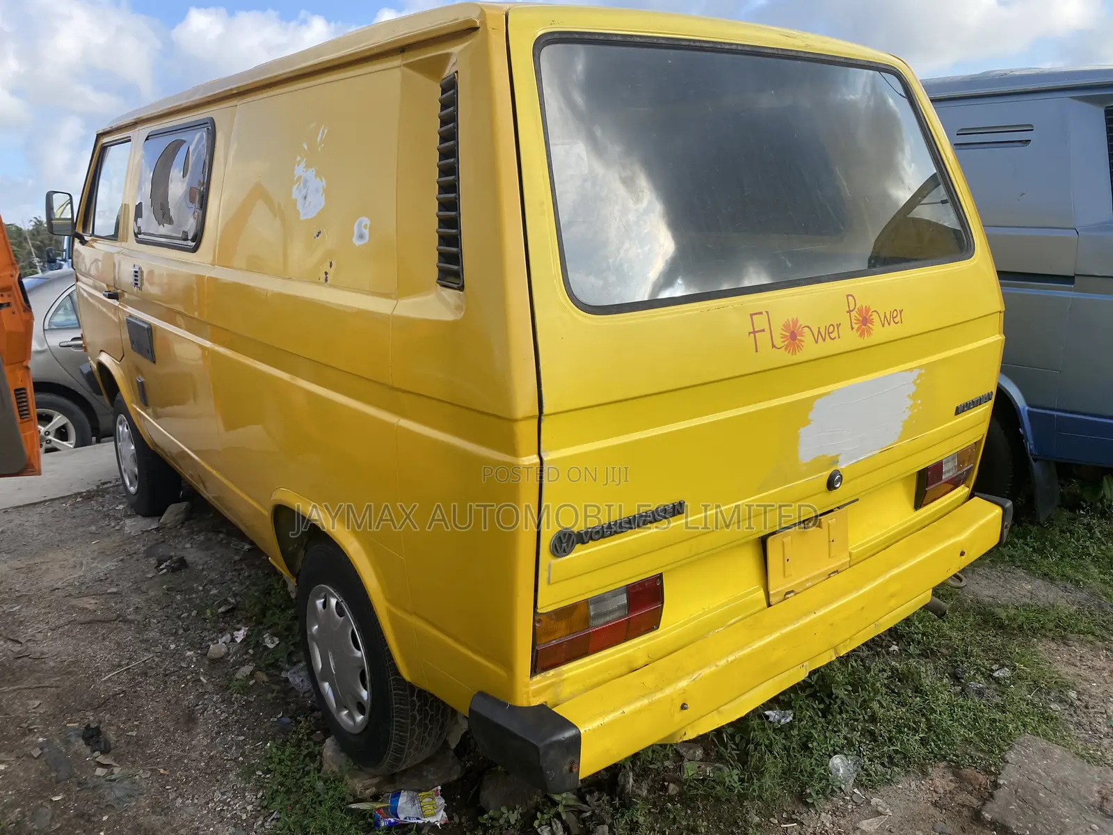 Volkswagen Transporter 2000 Yellow
