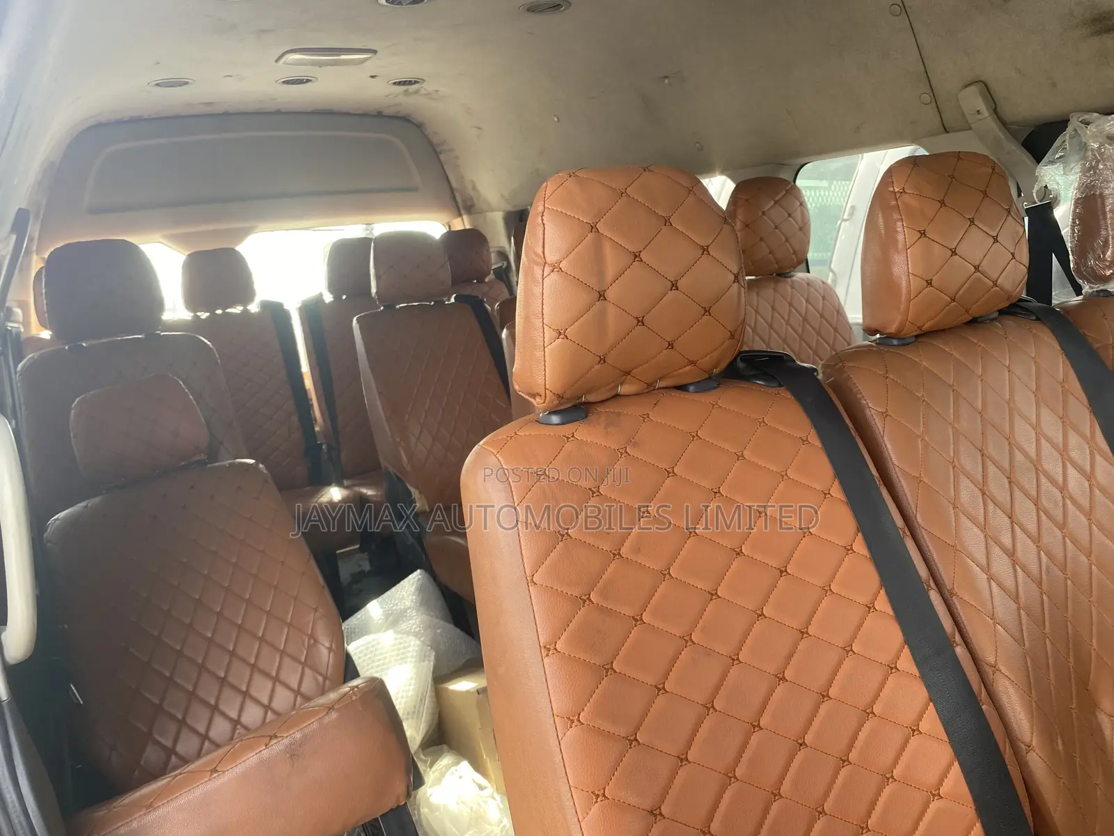 Toyota HiAce 2017 White