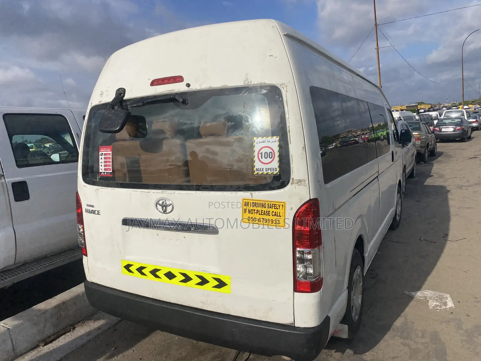 Toyota HiAce 2017 White
