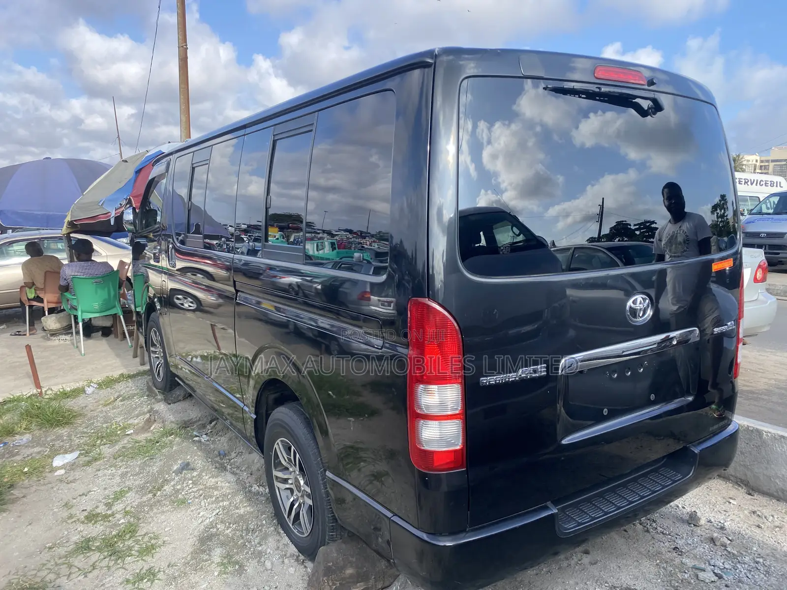 Toyota HiAce 2011 Black
