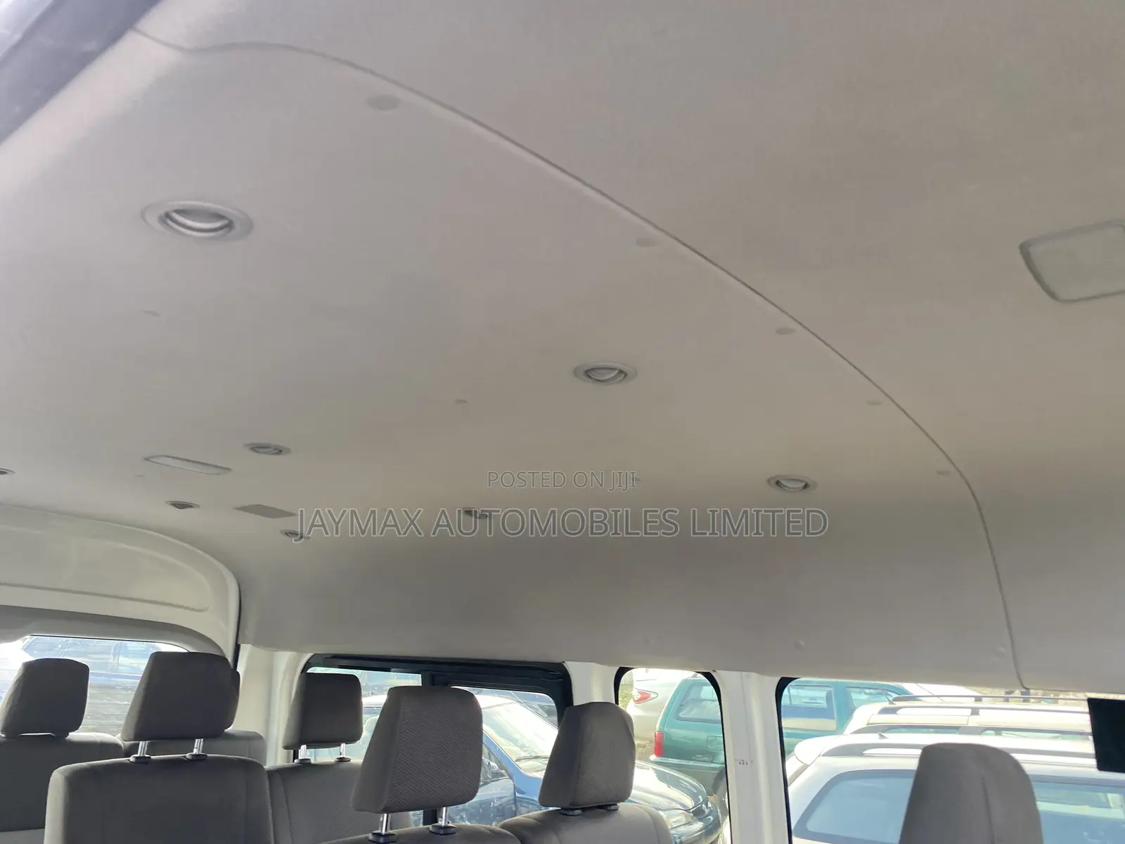 Toyota HiAce 2021 White