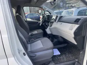Toyota HiAce 2021 White