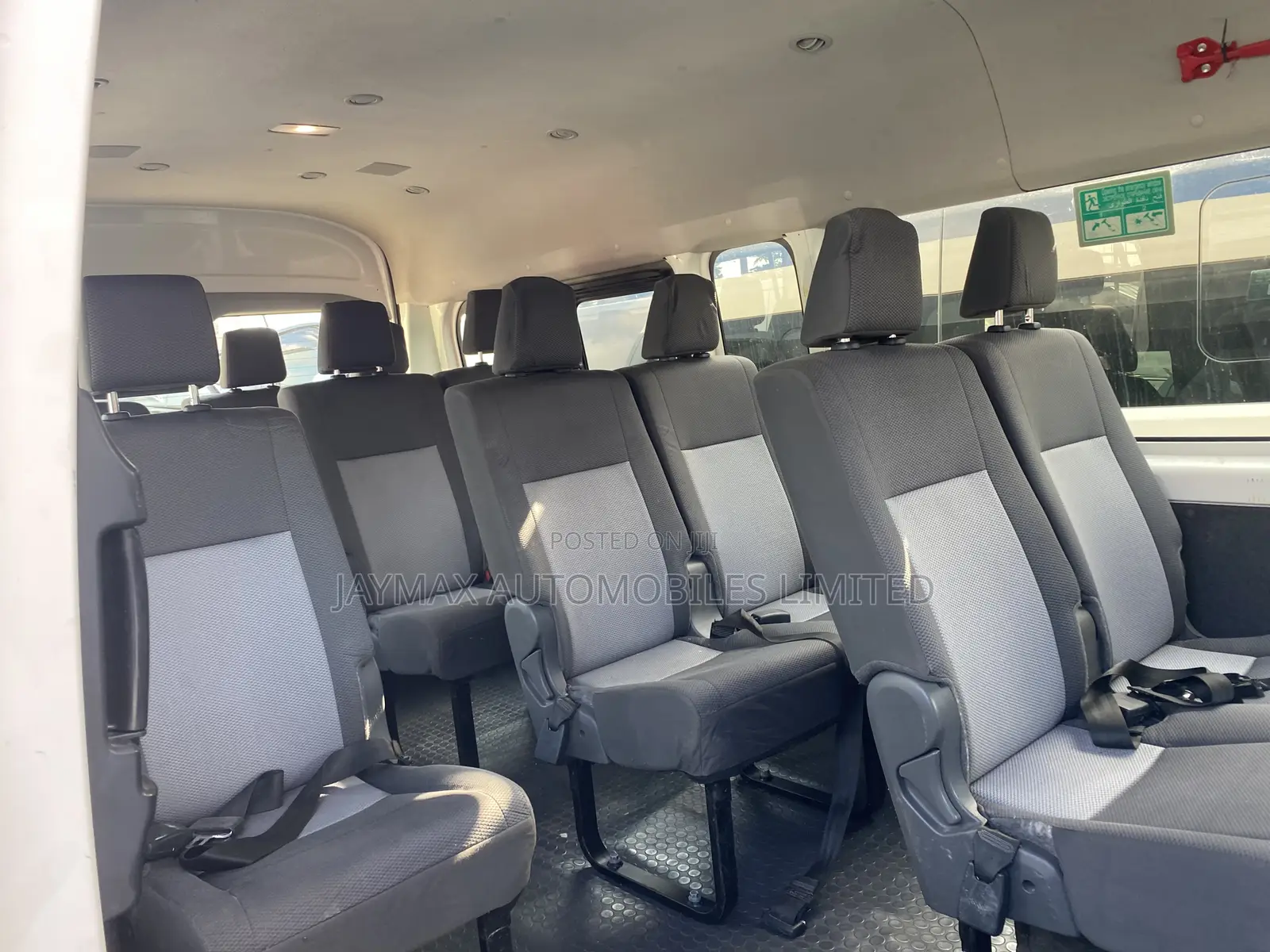 Toyota HiAce 2021 White