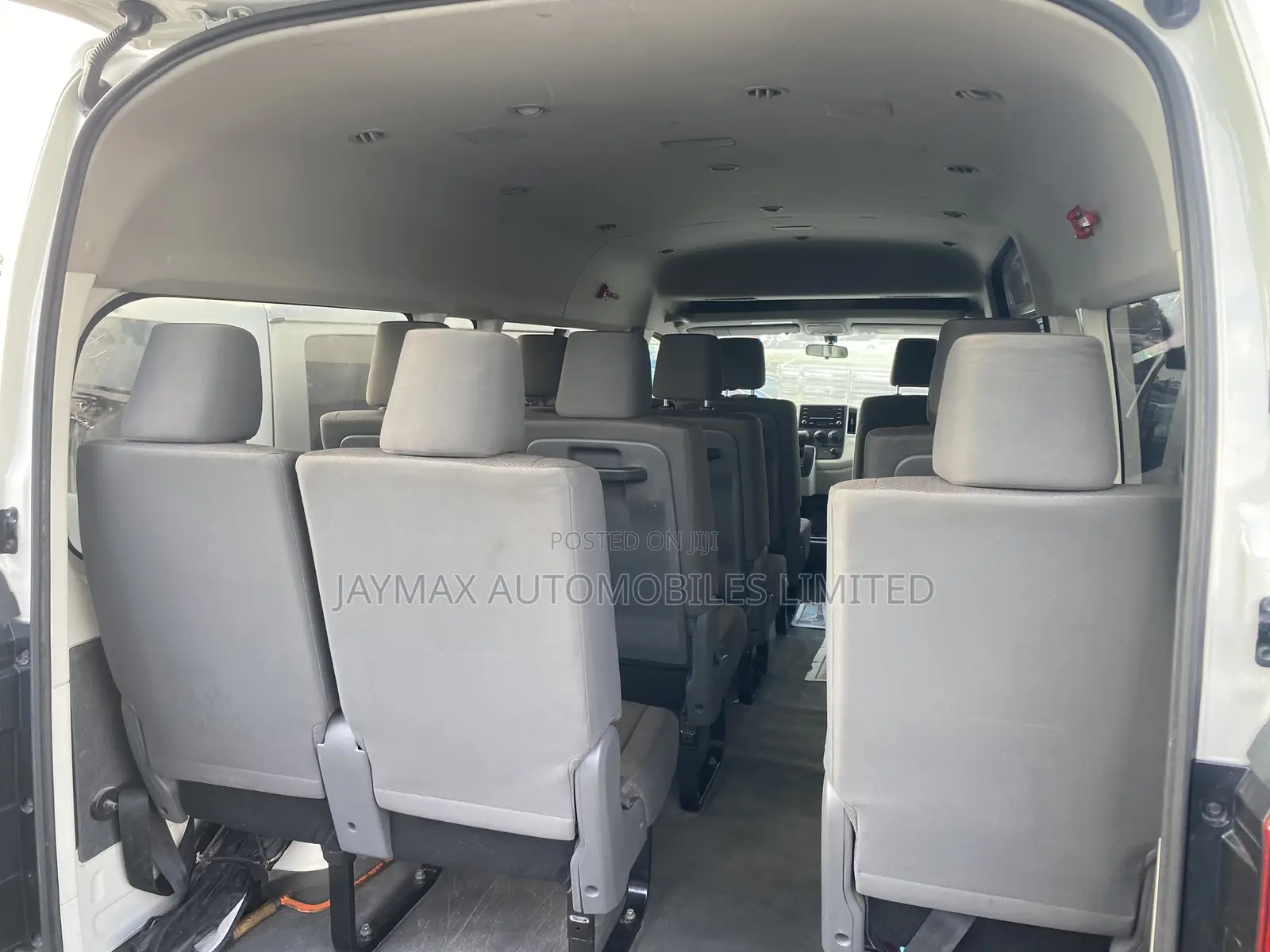 Toyota HiAce 2021 White