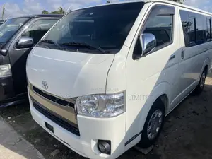 Toyota HiAce 2012 White