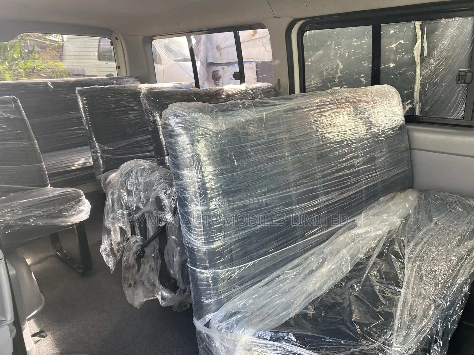 Toyota HiAce 2010 White