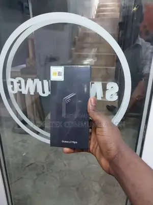 New Samsung Galaxy Z Flip6 256 GB Silver
