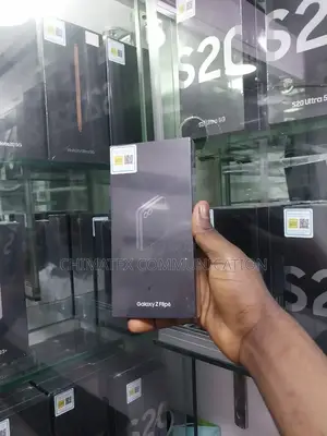 New Samsung Galaxy Z Flip6 256 GB Silver
