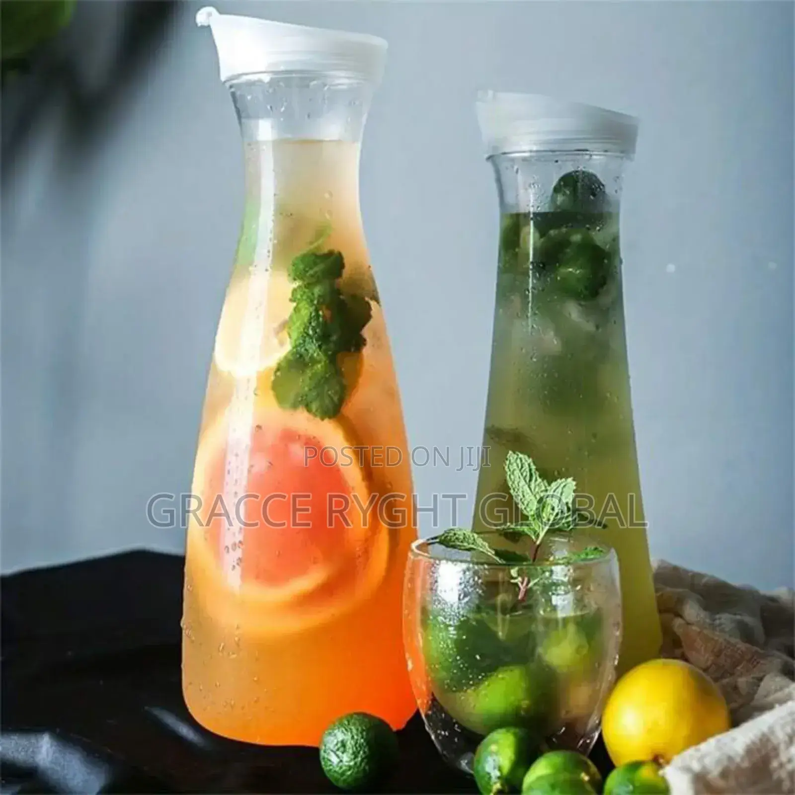 Juice Carafe With Lips