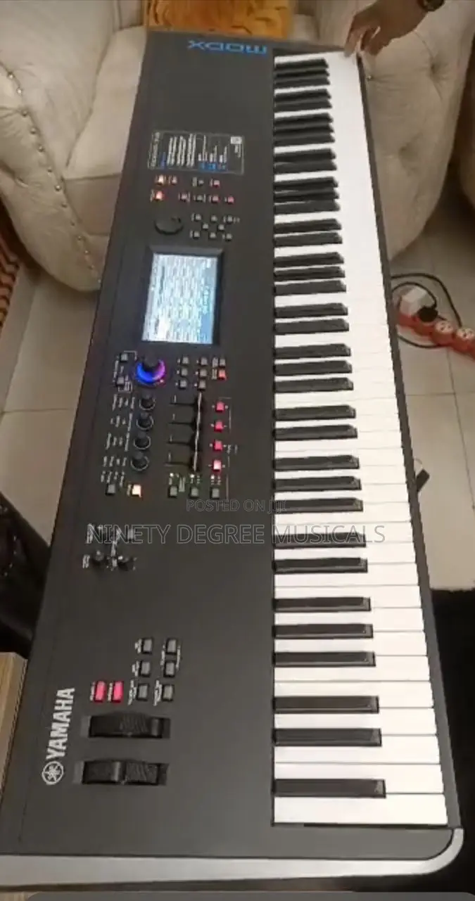Yamaha MODX8 Keyboard