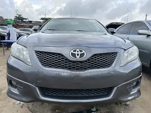 Toyota Camry 2010 Gray