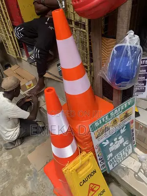 75cm Safety Cone