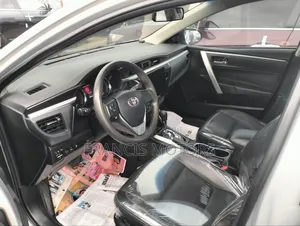 Toyota Corolla 2015 Silver