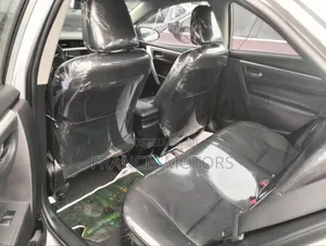 Toyota Corolla 2015 Silver