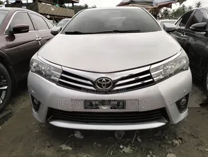 Toyota Corolla 2015 Silver