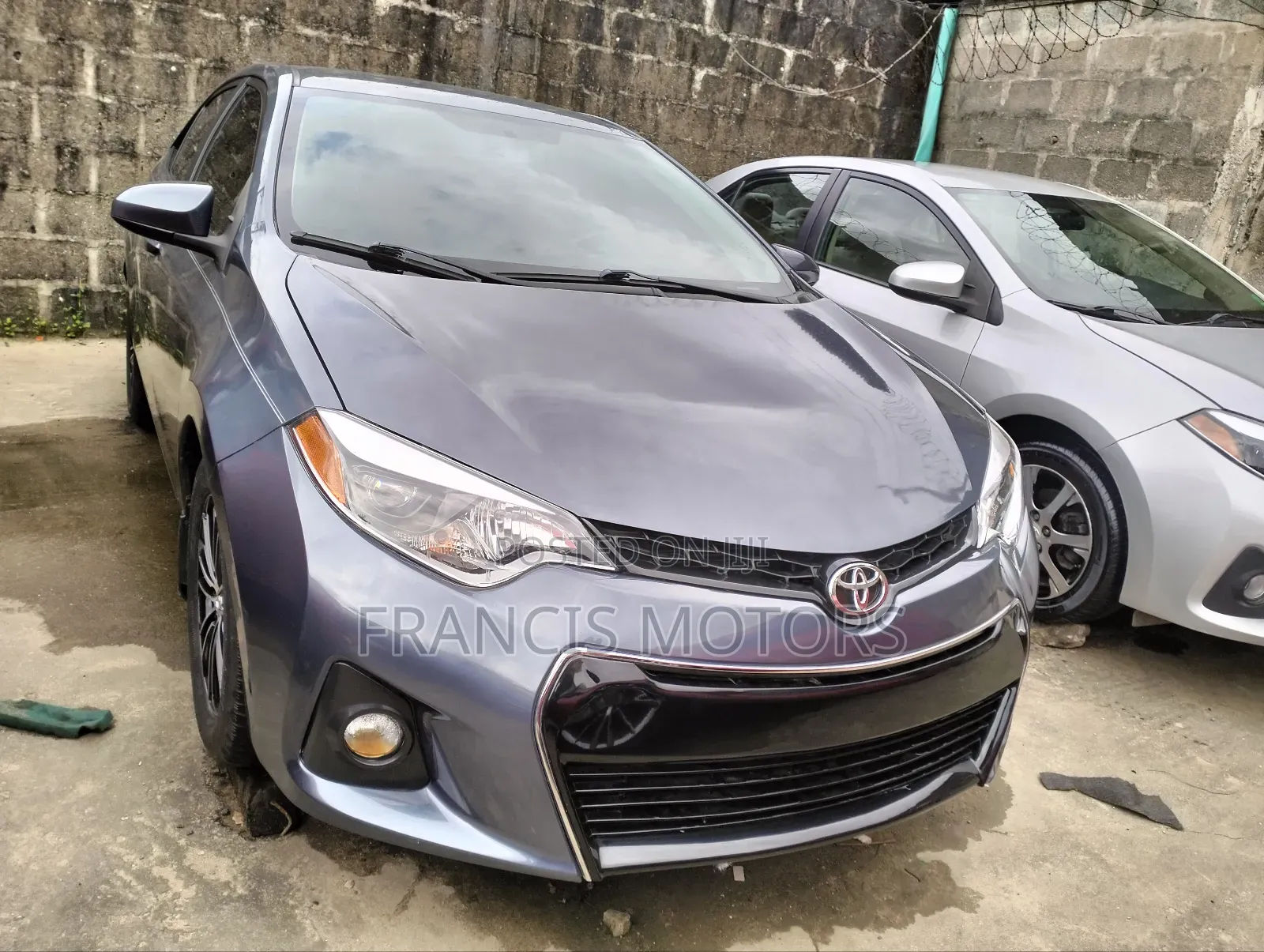 Toyota Corolla 2016 Gray