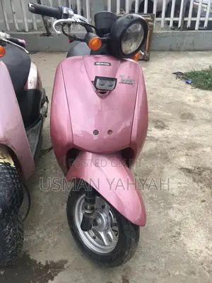 Honda Today 2021 Pink