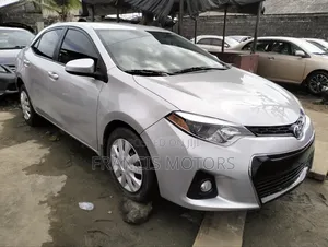 Toyota Corolla 2015 Silver