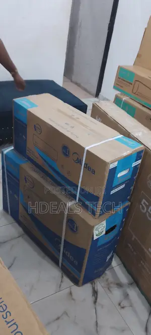 Photo - The Unique Split Unit (Midea) 1hp Non-Inverter AC