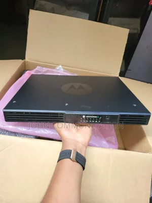 Motorola SLR 5500 VHF Digital Repeater
