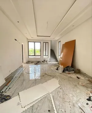 4bdrm Duplex in Lekki Phase 1 for rent