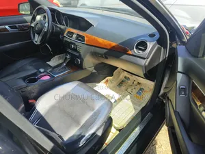 Mercedes-Benz C300 2014 Black