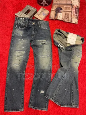 Original Baggy Jeans Available in Store