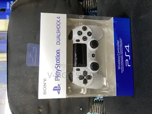 PS4 Controller
