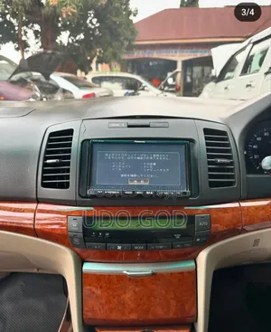 Toyota Premio Android Screen