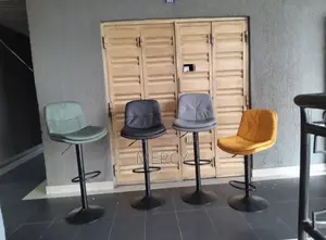 Quality Swivel Bar Stool With Padded Seat