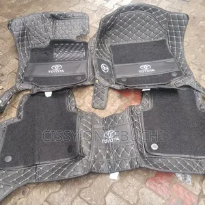 Photo - Toyota Yaris Foot Mats
