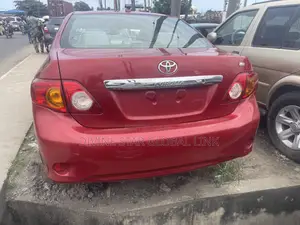 Toyota Corolla 2010 Red