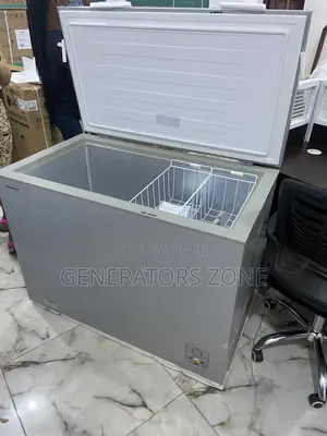 Convenient Defrost Drain Hisense 44kg Chest Freezer
