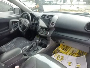 Toyota RAV4 2.5 Limited 2010 Silver