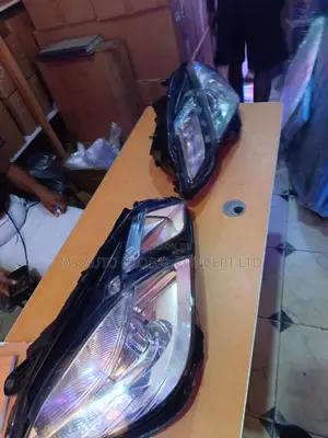 Mercedes Benz E Class 2012 Headlights
