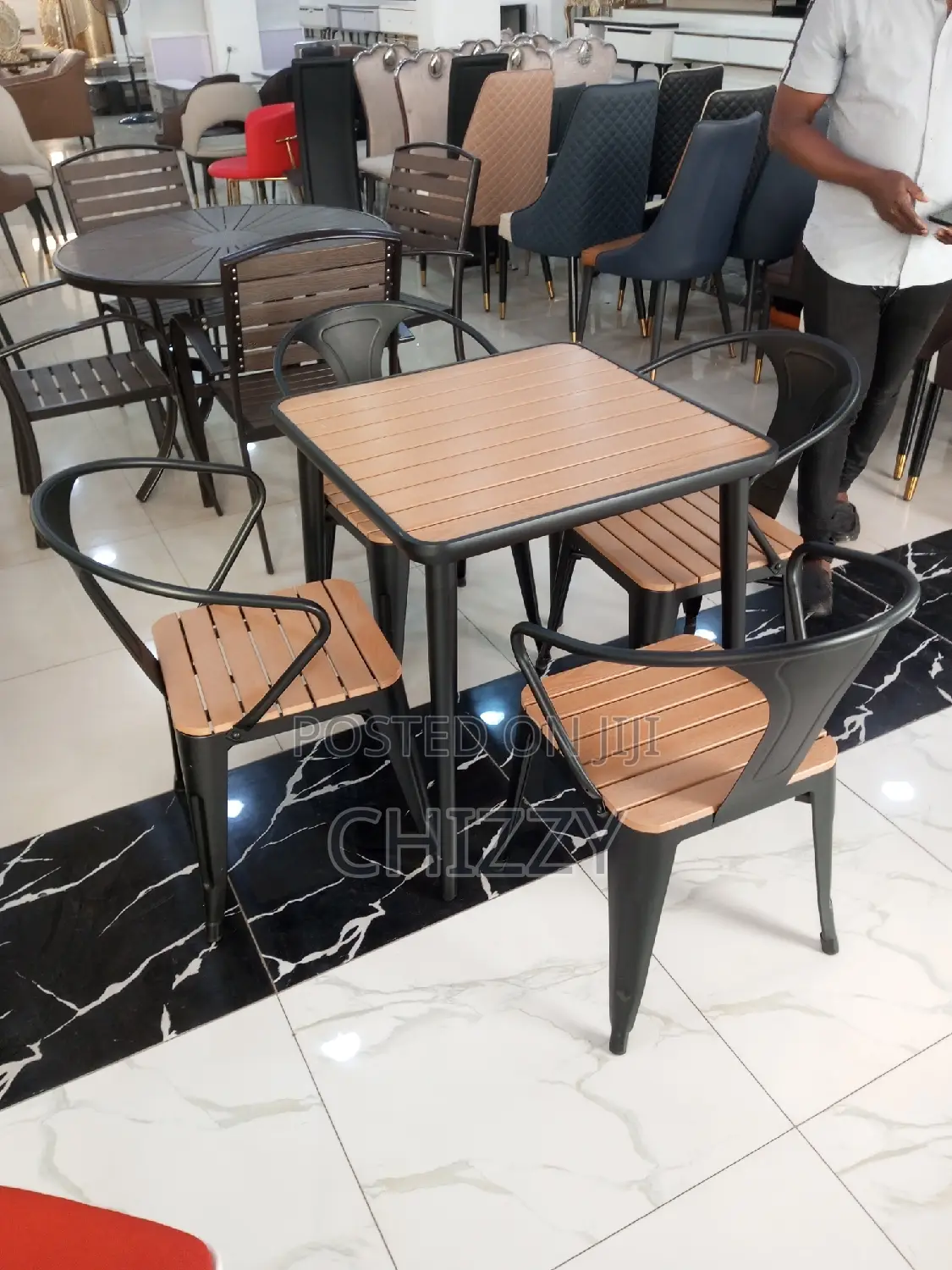 4 Seater Dining Table With Chairs