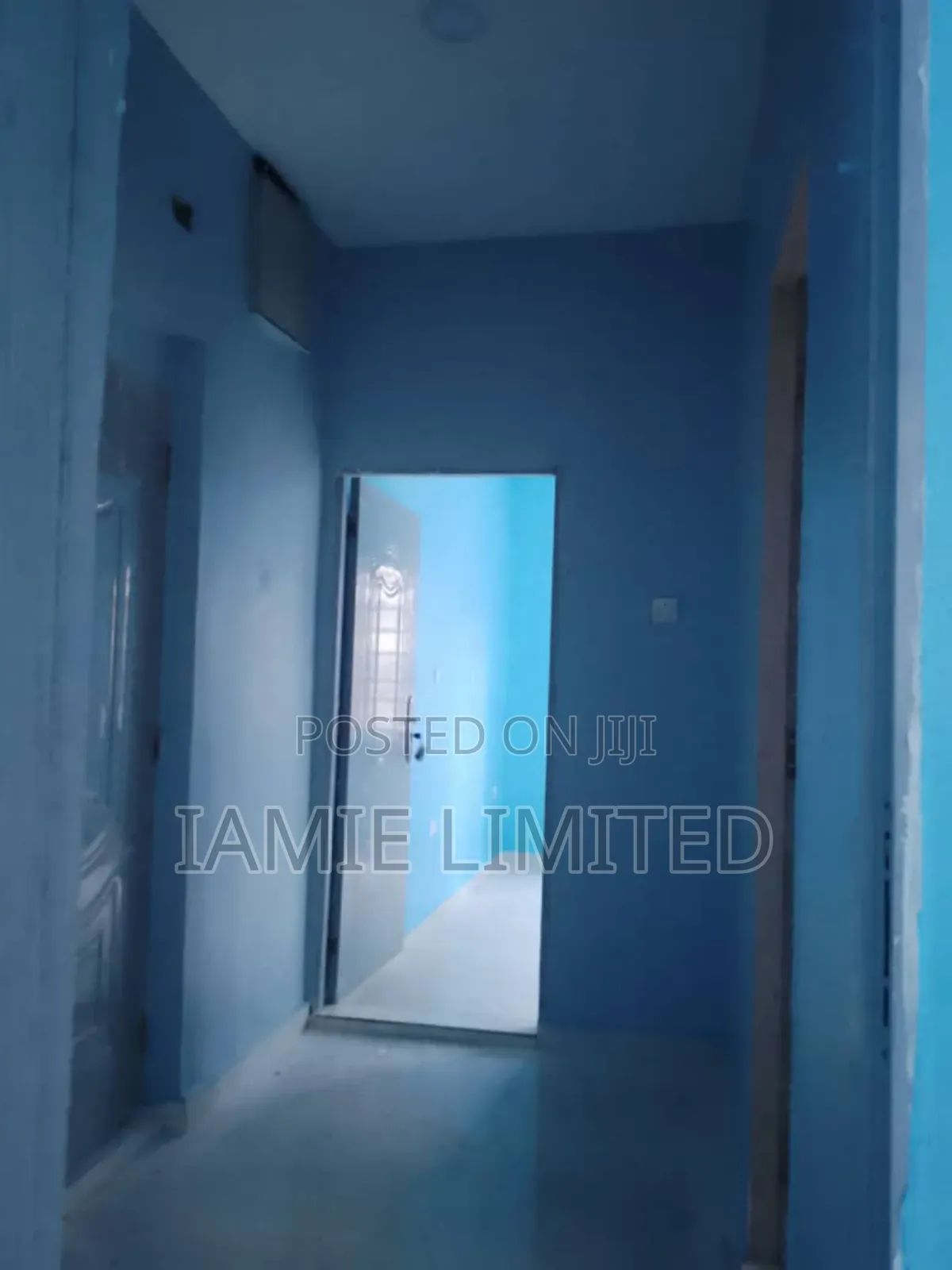 2bdrm Block of Flats in Okuokoko, Warri for rent