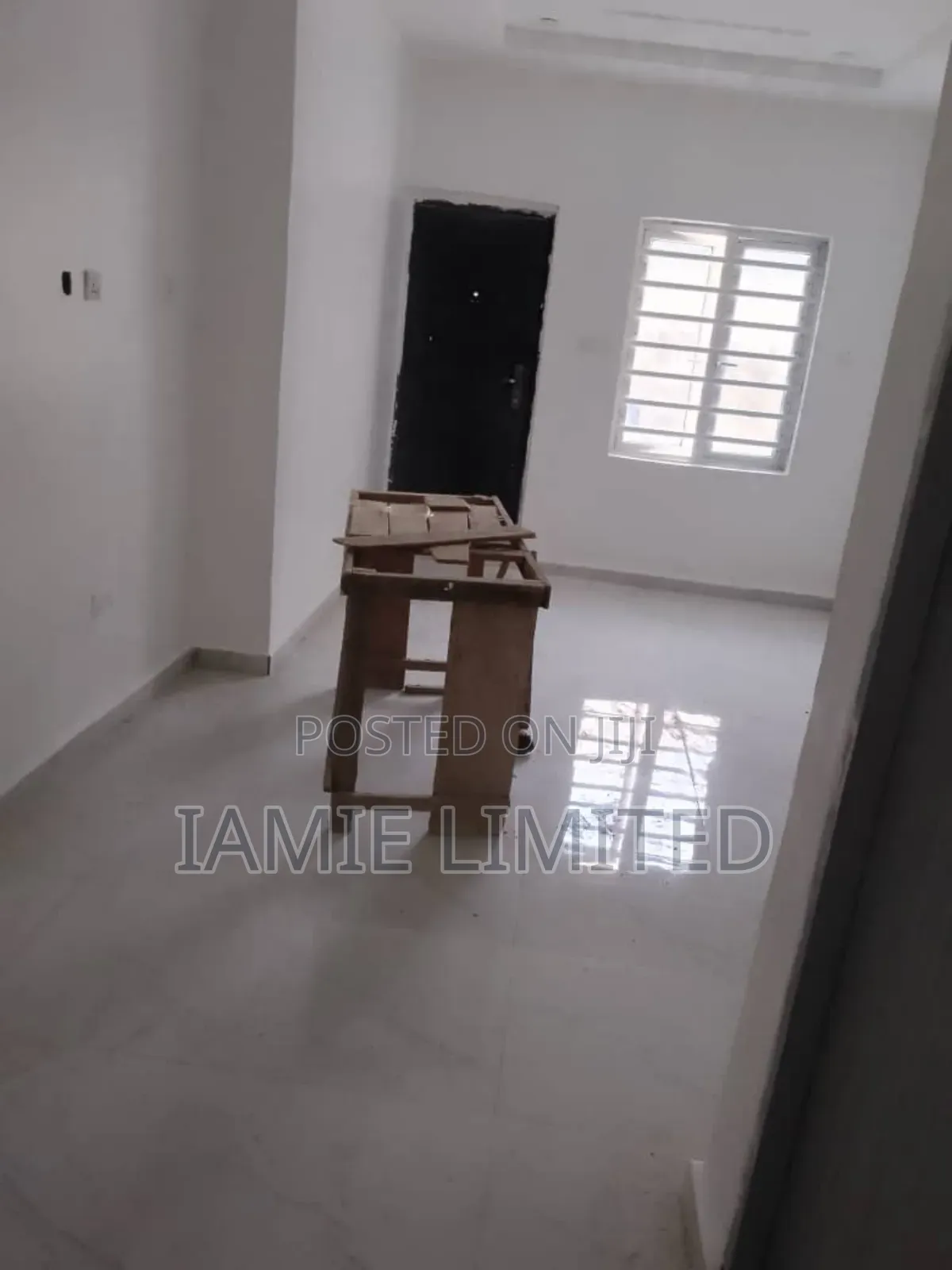 2bdrm Block of Flats in Okuokoko, Warri for rent