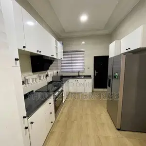 Modern Kitchen Cabinet