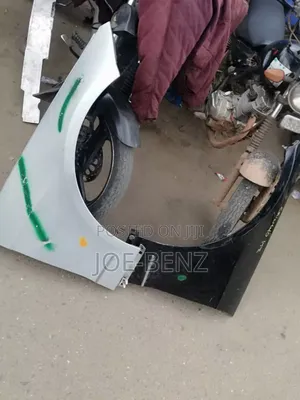 E350 2014 Set of Fender