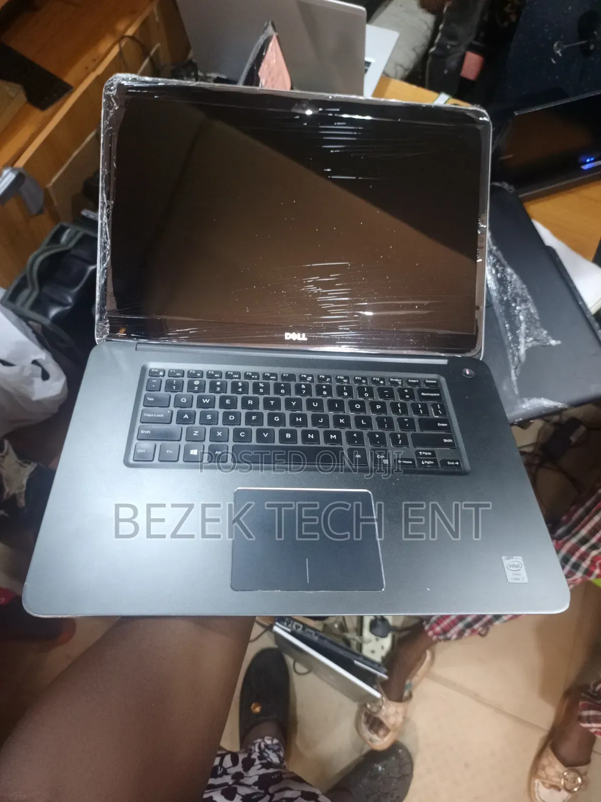 New Laptop Dell Inspiron 15 16GB Intel Core I7 SSD 256GB