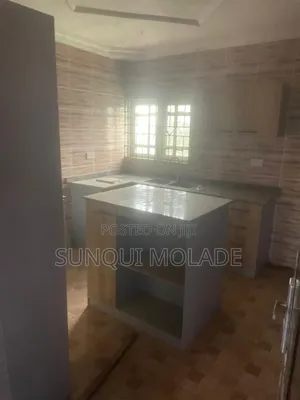 3bdrm Apartment in Isheri North for rent