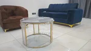Round Coffee Table With Tinted Glass Top