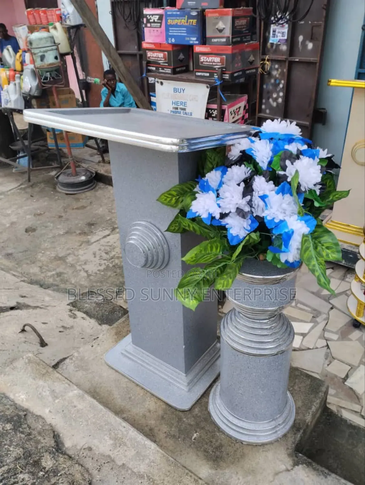 Pulpit With Flower Vases Available