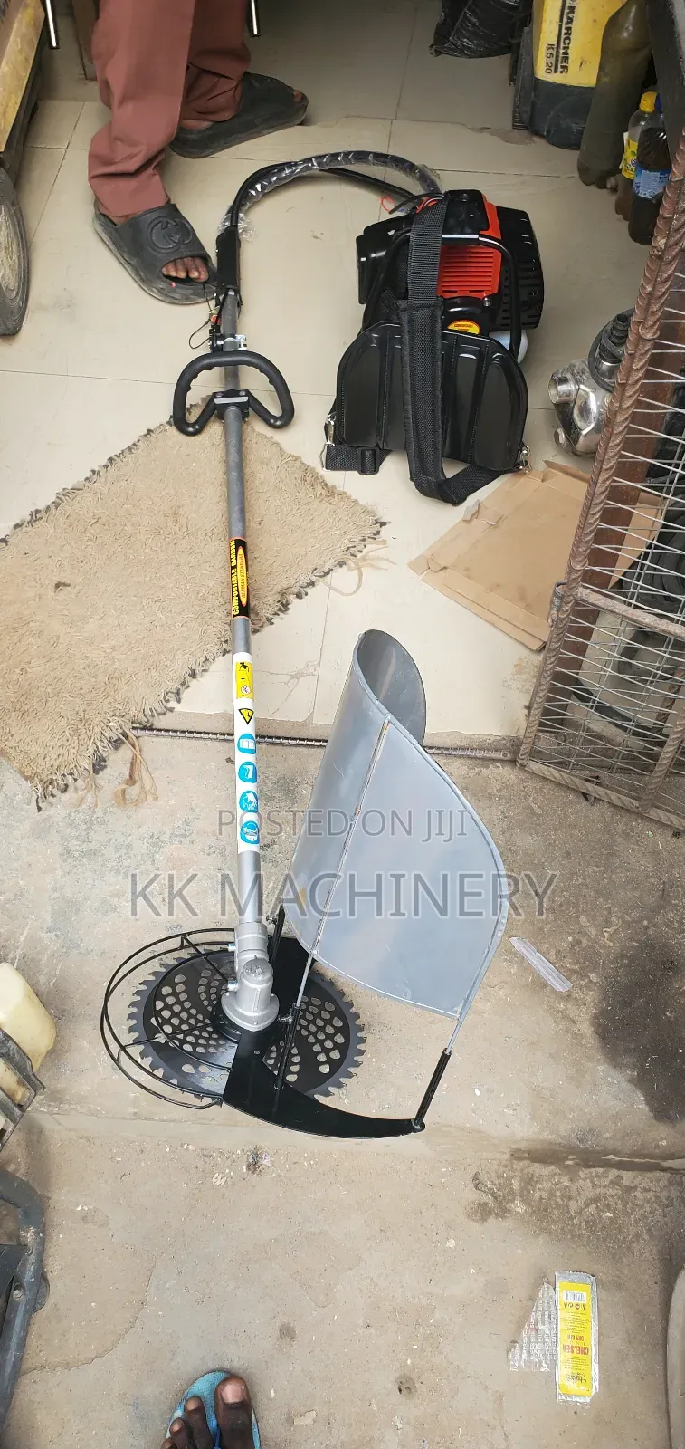 Rice Harvester Machine
